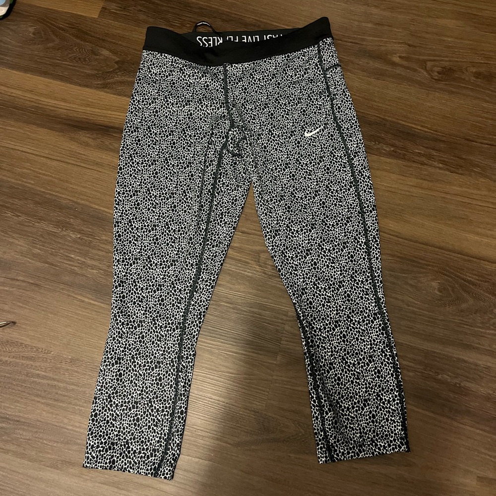 Nike leggings